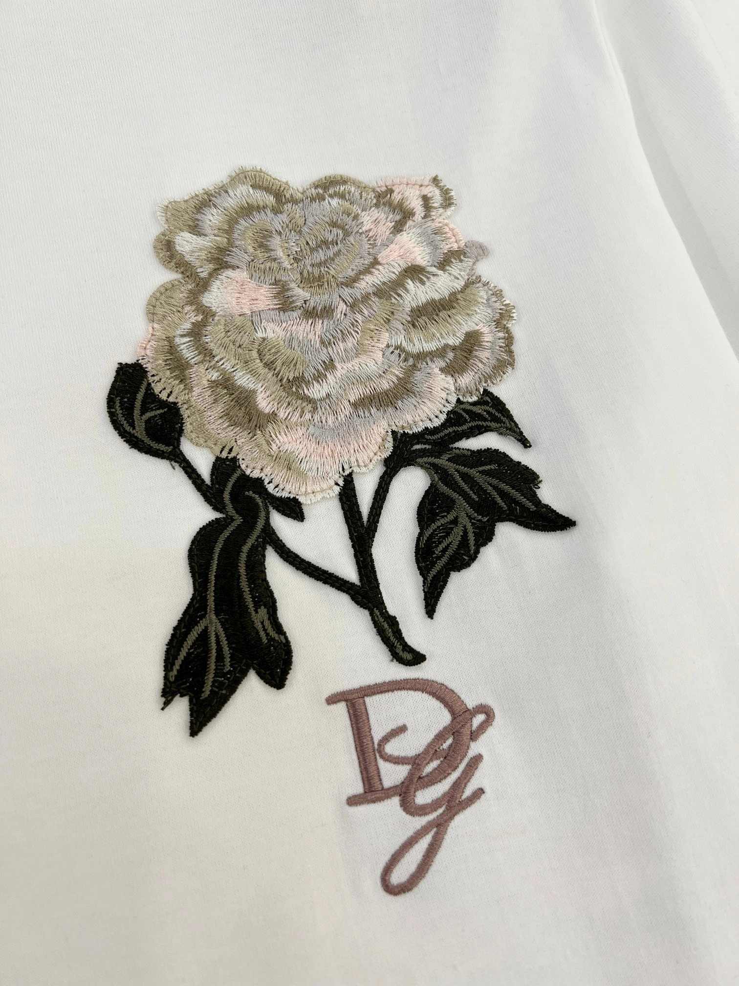 wg.luxury- 4o835& embroidery item:E-F409F1026